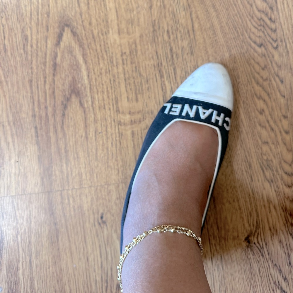 Vintage Chanel Flats Size 38.5